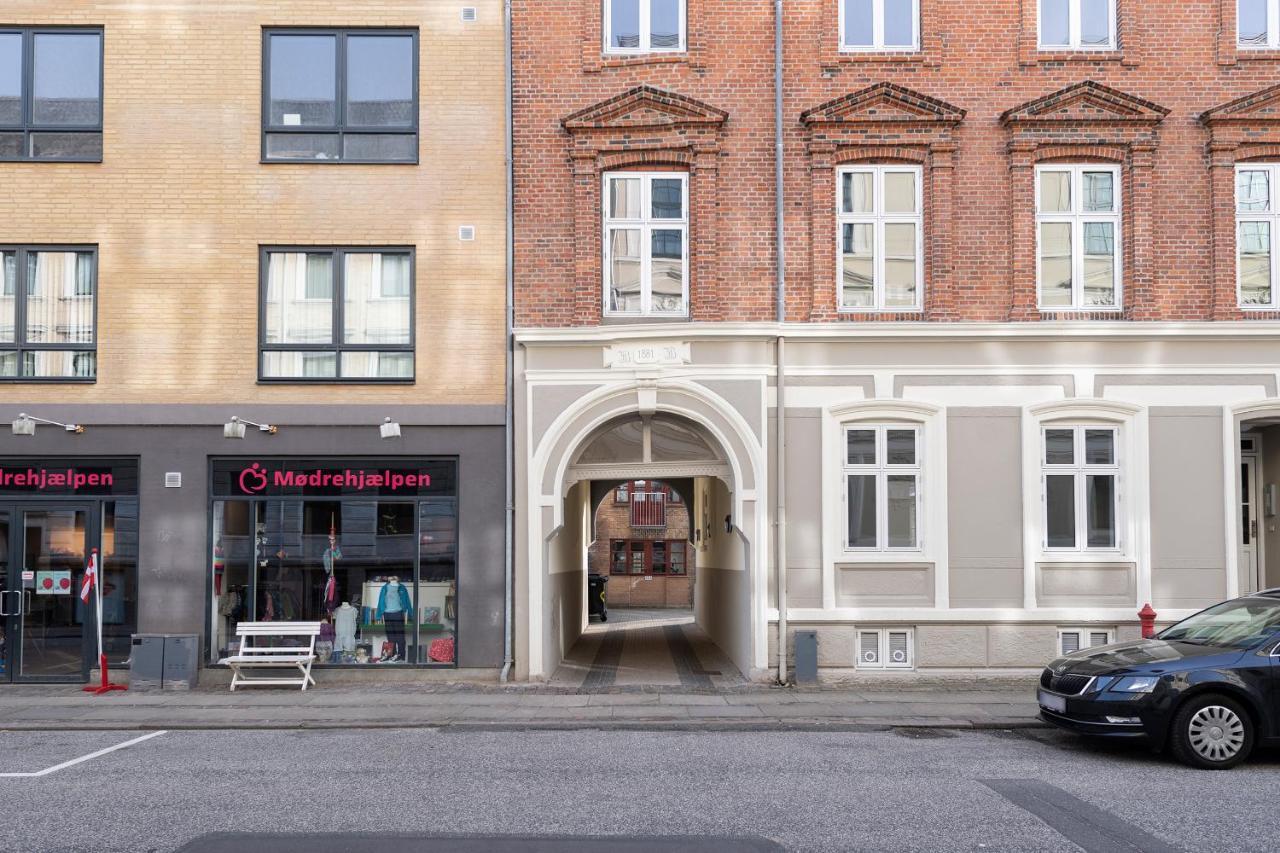 Aday - Apartment Suite 4 Aalborg Center Exterior photo